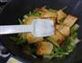 芹菜烩客家煎豆腐的做法图解11