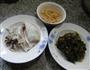 酸菜开洋炒乌贼的做法图解1