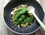 黑木耳水芹炒鸡蛋的做法图解7