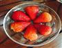 冰糖草莓的做法图解1
