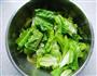 蒜蓉莴笋叶的做法图解3