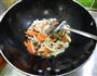 蟹味菇炒鸡蛋的做法图解8