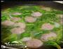 牛肉丸菠菜汤的做法图解3