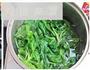 菠菜蛋皮拌粉丝的做法图解3