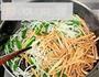 夏日清爽菜-绿豆芽炒馓子的做法图解6