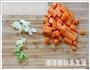 香菇豆豉酱爆鸡丁的做法图解4