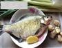 红烧鳊鱼的做法图解1