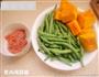 肉炖豆角焖南瓜的做法图解1