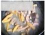 玉米笋凤爪煲的做法图解4