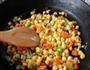 松仁玉米的做法图解5