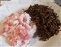 梅菜肉饼的做法图解1
