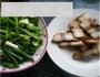 青椒蒜苗炒腊肉的做法图解1