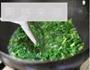 米粉糊茼蒿的做法图解5