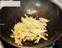 蒜味香芹土豆丝的做法图解7