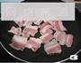 辣白菜炒五花肉的做法图解3