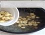 糖桂花鲜莲雪耳羹的做法图解5