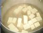 虾仁烩豆腐的做法图解1