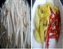 双椒炒菇丝的做法图解1