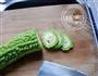 梅菜蒸苦瓜的做法步骤1