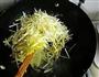 韭黄炒鸡蛋的做法图解4