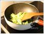 春笋炒香芹的做法图解2