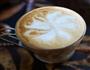 拿铁抽象拉花的做法图解5