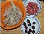 红枣花生煲鸡爪的做法图解3