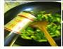 姜汁炒芥蓝的做法图解3