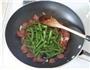四季豆煸腊肠的做法图解5