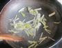 韭黄龙俐鱼柳的做法图解5