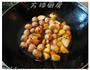 香菇贡丸烧土豆的做法图解3
