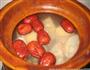 红枣莲藕煲鸭汤的做法图解3