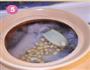 黄豆滋补猪手浓汤的做法图解5
