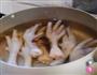 泡椒凤爪的做法图解1