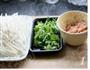 茭白青椒炒肉丝的做法图解1