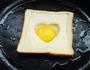 心形煎蛋吐司的做法图解2