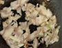 豆豉酸菜丝爆猪头肉的做法图解8
