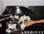木耳炒白菜的做法步骤7