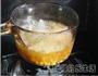油酥黄豆的做法图解2