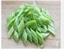 黄金海茸拌西芹的做法步骤4
