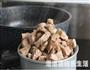 黑蒜子牛肉粒的做法图解11