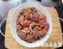 黑蒜子牛肉粒的做法图解6