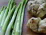 芦笋炒百合的做法图解1