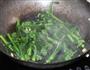 鸡杂猪油炒芥兰的做法图解5
