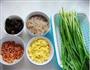 四鲜韭菜盒子的做法图解2