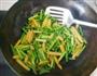 薯条蒜薹的做法步骤4