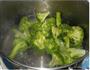 鲜菇西蓝花的做法图解3