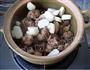 红萝卜桂圆炆兔肉的做法图解3