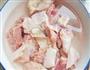 浓香栗子鸡的做法图解1