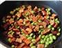 毛豆腊肉炒豆干的做法图解5